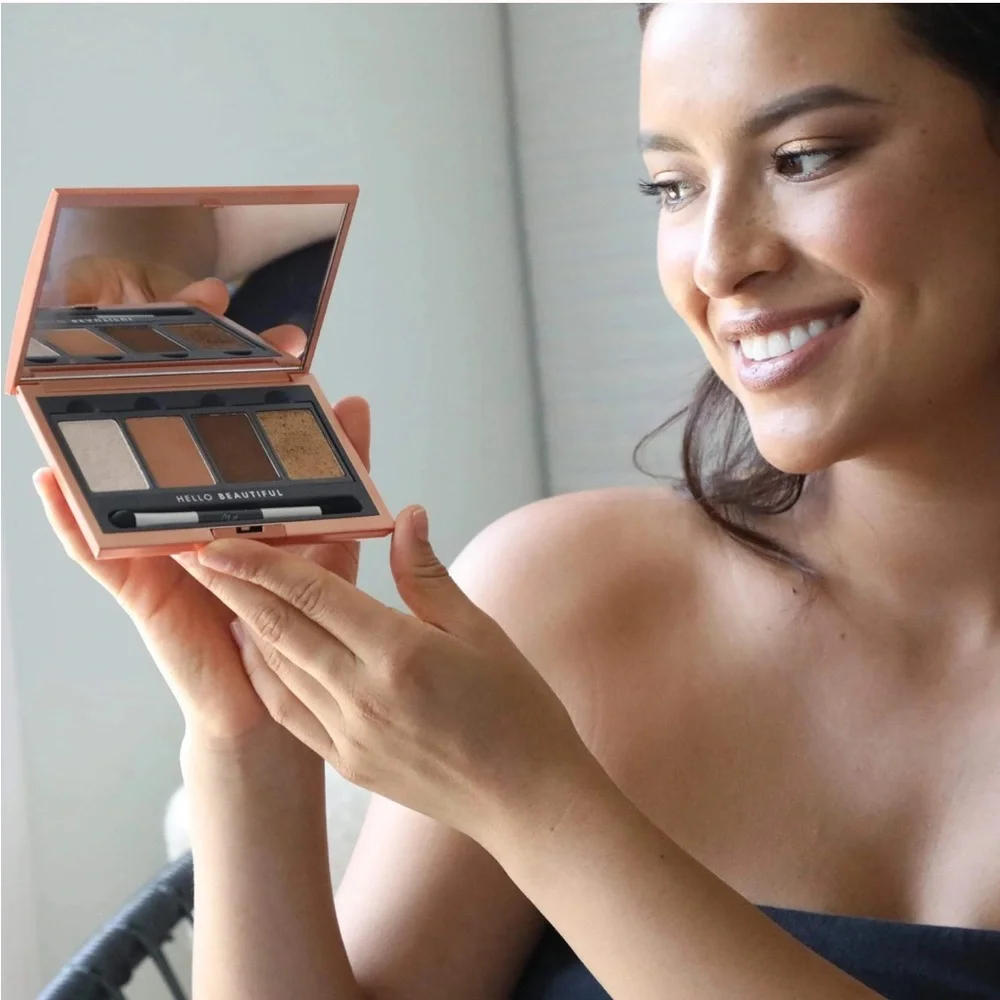 NEW Chella La Vie Neutral Eyeshadow Palette Deluxe - Picture 9 of 9